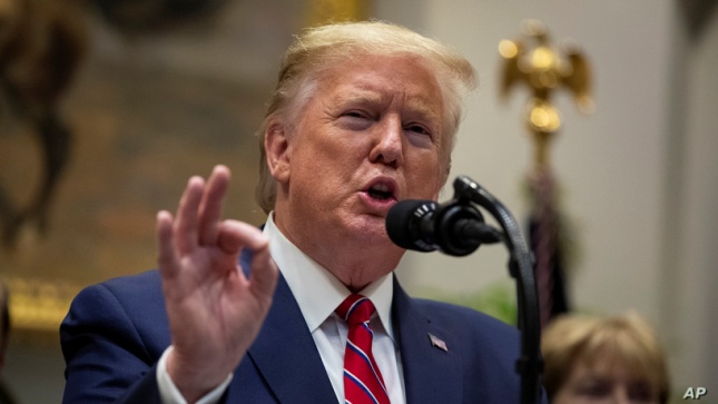  Trump Says He Would ‘Strongly Consider’ Testifying at His Impeachment Inquiry