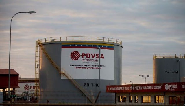 EE.UU. extiende licencia a Chevron por tres meses para operar en Venezuela EE.UU. extiende licencia a Chevron por tres meses para operar en Venezuela
