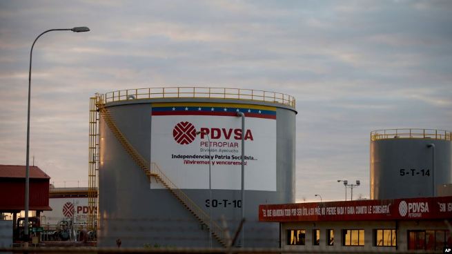  EE.UU. extiende licencia a Chevron por tres meses para operar en Venezuela