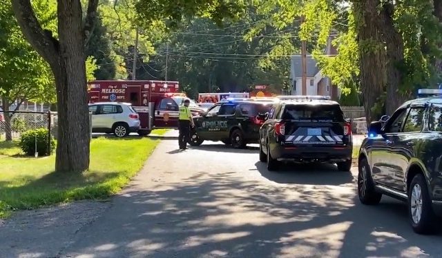 Saugus Police Investigating After Three Officers Stabbed Saugus Police Investigating After Three Officers Stabbed