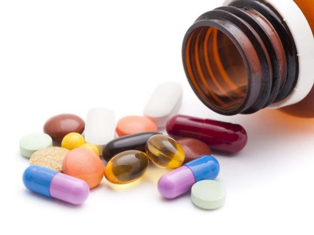 Trump Orders Government to Buy ‘Essential’ Drugs From US Firms Trump Orders Government to Buy ‘Essential’ Drugs From US Firms