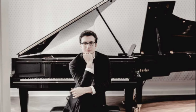  Newport Classical presenta el próximo concierto de la serie de cámara: Pianista Rodolfo Leone