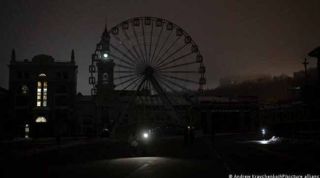  130.000 personas siguen sin electricidad en Kiev, dicen autoridades