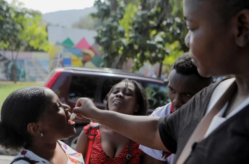  Autoridades sanitarias extienden campaña de vacunación contra el cólera en Haití
