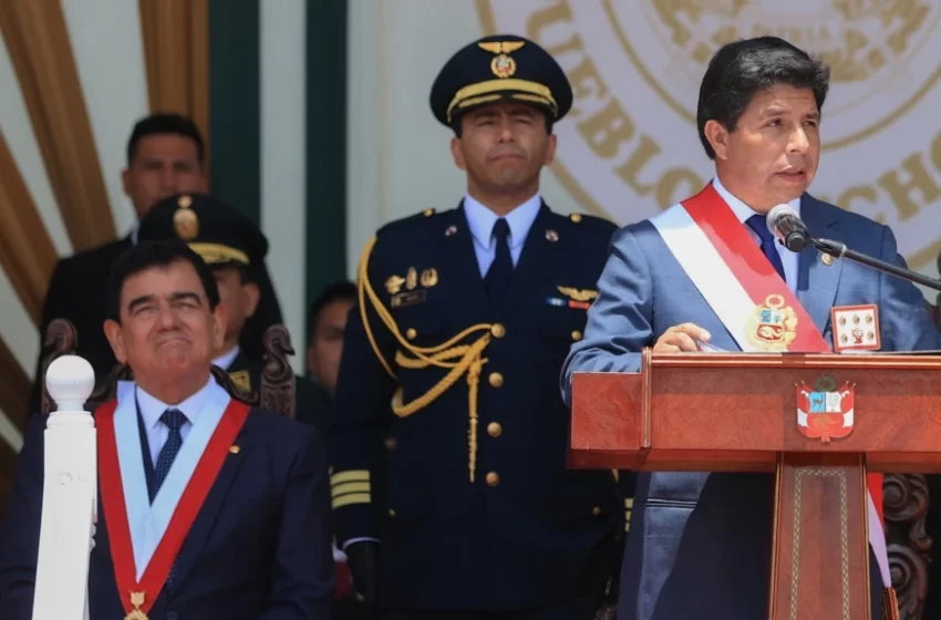  Presidente de Perú disuelve Congreso, declara «gobierno de excepción» y llama a elecciones