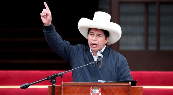  Castillo disuelve el Congreso e instaura «gobierno de emergencia” en Perú