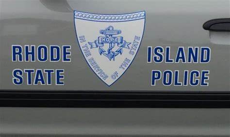  La policía estatal de Rhode Island investiga un accidente fatal