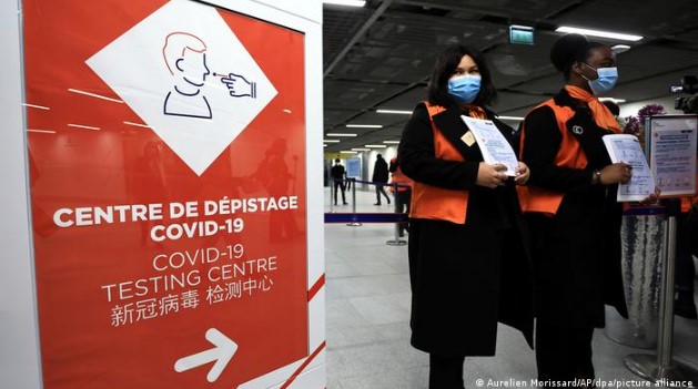  China considera «inaceptable» exigencia de tests anticovid a viajeros chinos