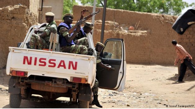  Hallan los cuerpos de 28 hombres muertos a tiros en Burkina Faso
