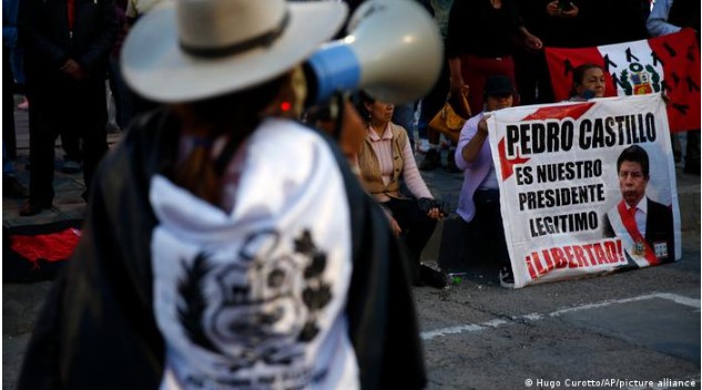  Presidenta de Perú pide diálogo para poner fin a protestas