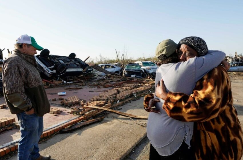  Tornados dejan 25 muertos en Mississippi y uno en Alabama