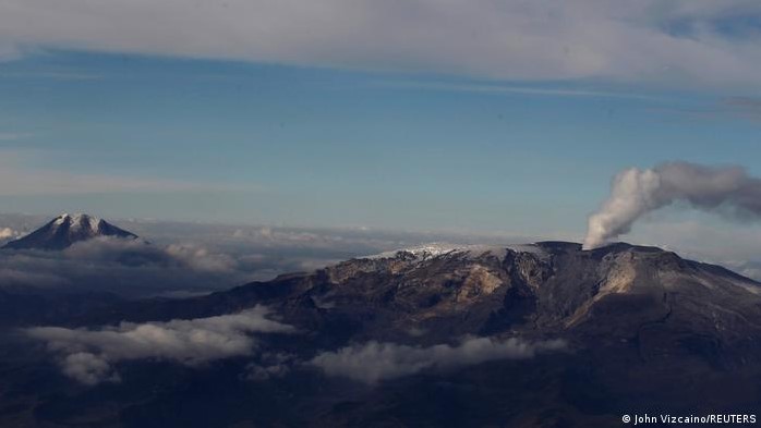  Por más de 11 mil sismos por día lanzan alerta naranja por Volcán Nevado del Ruíz en centro de Colombia
