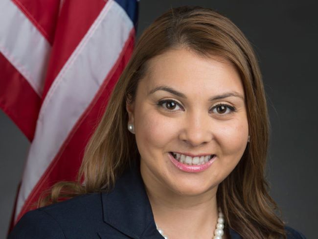  Senadora estatal Sandra Cano anuncia campaña para el Congreso