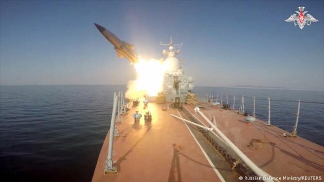  Rusia pone en máxima alerta de combate su flota del Pacífico para ejercicios
