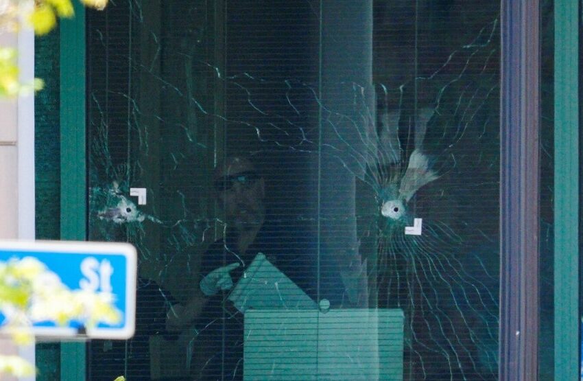  Asciende a cinco el número de muertos en el tiroteo en un banco de Kentucky
