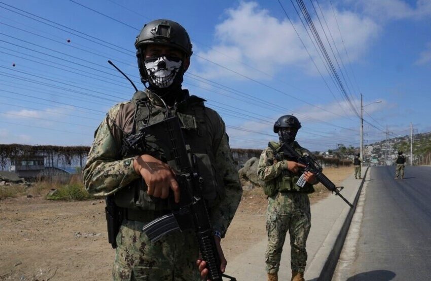  Ecuador: estallan tres artefactos explosivos en Guayaquil
