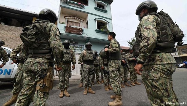  Ecuador declara terroristas a las organizaciones criminales