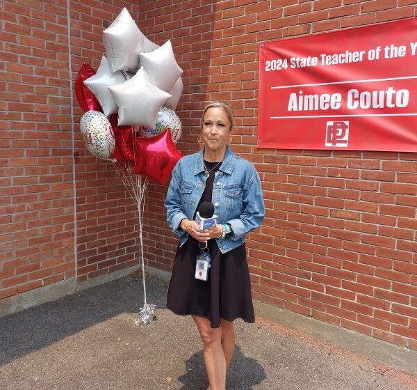  Aimee Couto seleccionada como maestra del año 2024 de Rhode Island
