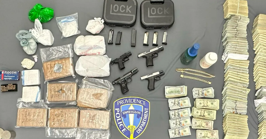  Policía de Providence incautó 1.2 millones de dólares en efectivo, además de drogas y armas