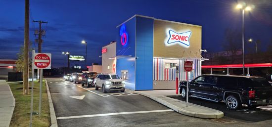 SONIC Drive-In celebra la gran inauguración de su primera sucursal en Cranston