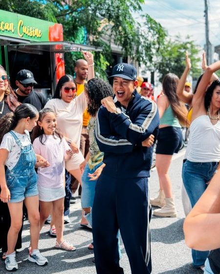 DADDY YANKEE REGRESA A LA CIMA DE LAS LISTAS: SONRÍELE LLEGA AL #1 EN LATIN AIRPLAY EN ESTADOS UNIDOS Y PUERTO RICO