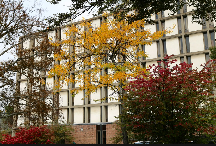  Tiroteo en la Universidad de Brown: dos personas muertas y ocho heridas, nadie ha sido detenido.